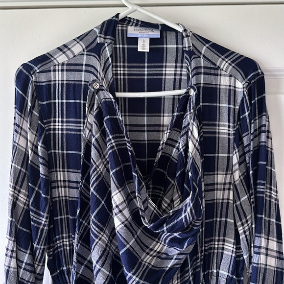 Motherhood Maternity nursing top - size LG - Picture 4 of 5